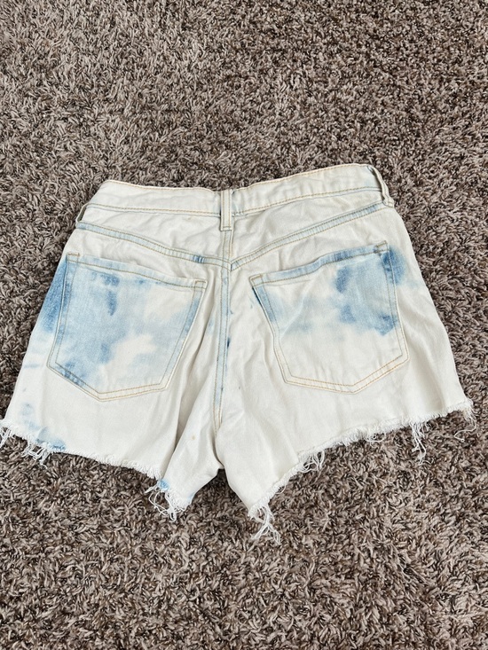 Classic White Tie-Dye Denim Shorts - Picture 3 of 3